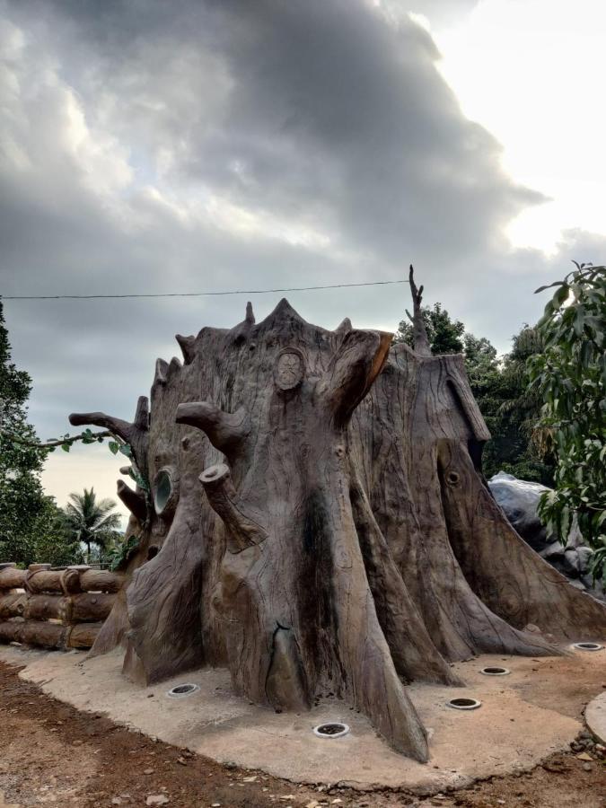 Forest And River Edge Resort Kannur Exterior photo
